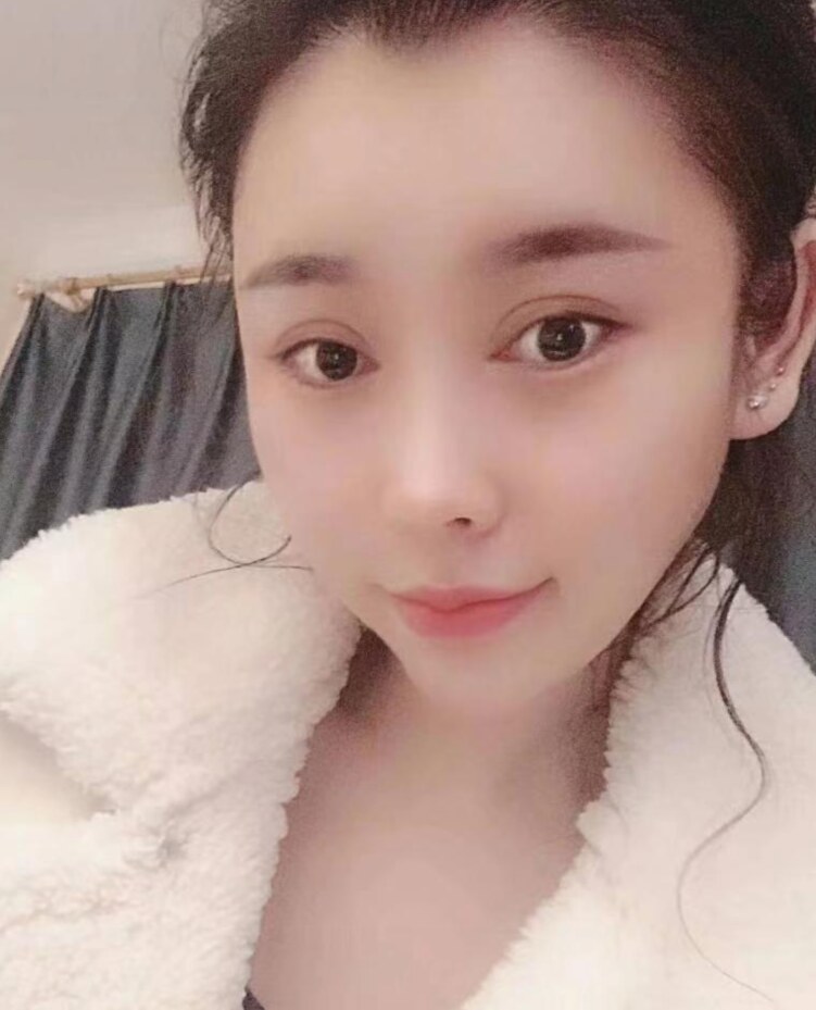 超会伺候男人的漂亮妹子