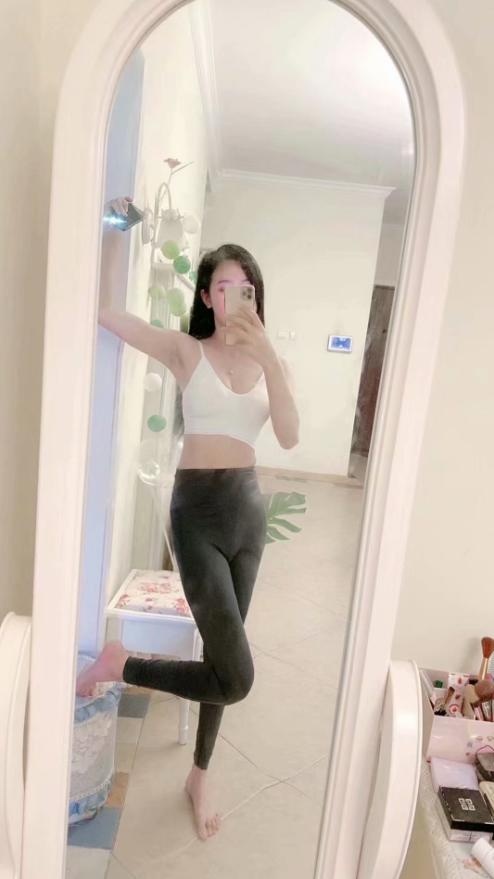 喜欢大长腿姐姐的可以约下