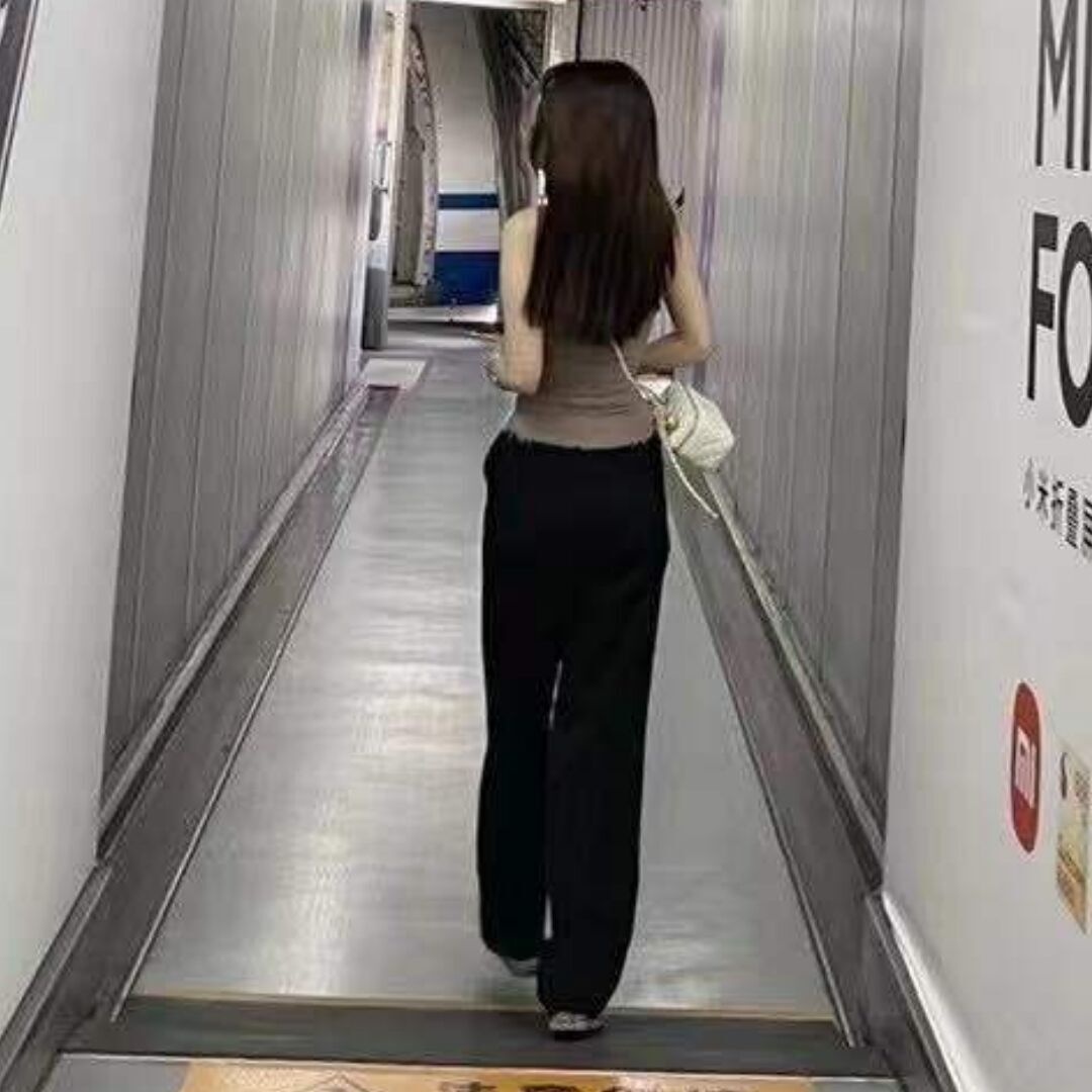 妹子身材好，配合度高