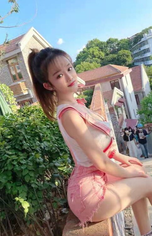 验证朋友推荐的大胸妹，口活太棒了