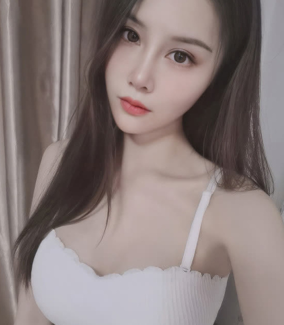胸大高挑兼职小妹纸，服务很舒服