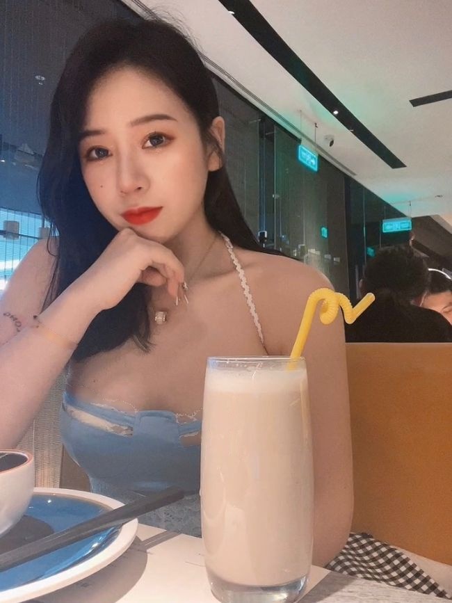 大屁股后入操起来十分舒适