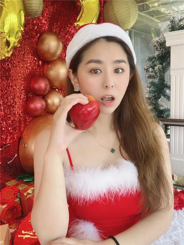身材火辣的兼职妹，后入超爽