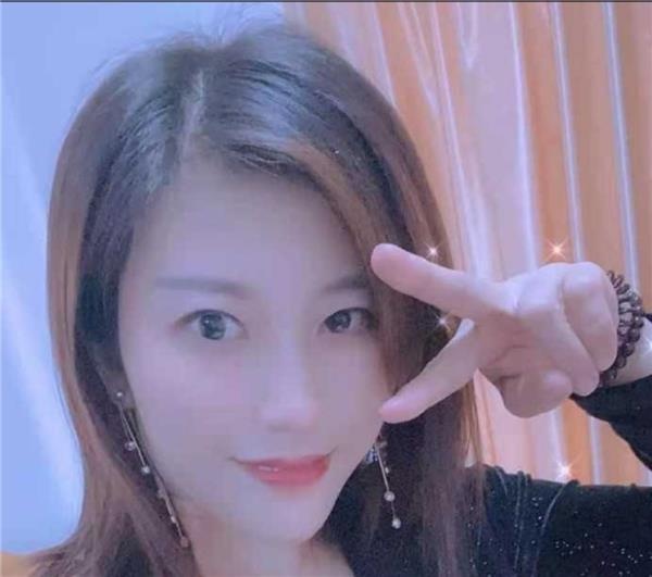 验证一个可以肛交的兼职轻熟女，技术还是不错的