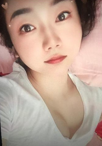 漂亮妹妹小秦秦，开朗骚气满满