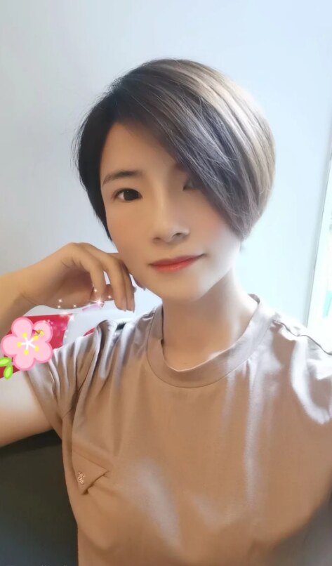 纤细苗条的小姐姐，价格实惠，值得二刷