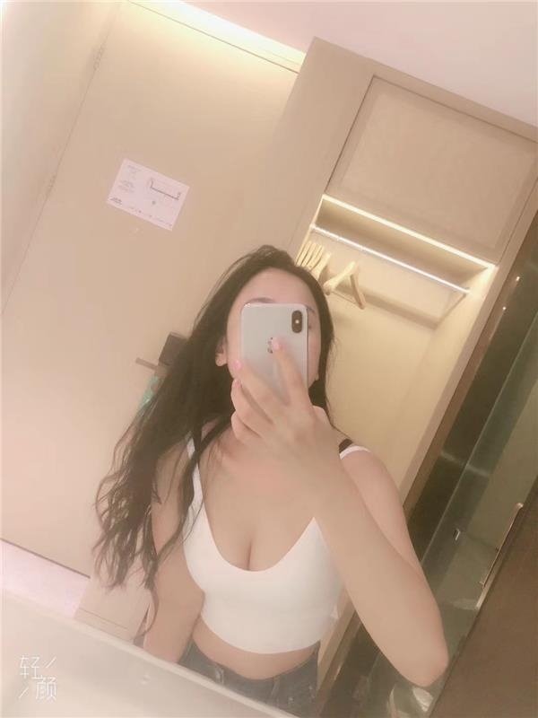 体验天然大胸妹，总体感觉不错