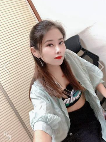 很有激情的骚女，给你女朋友般的感觉
