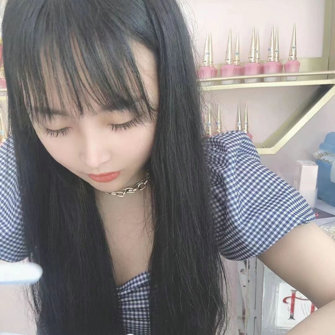 小家碧玉小姐姐，深喉超爽，值得一枪