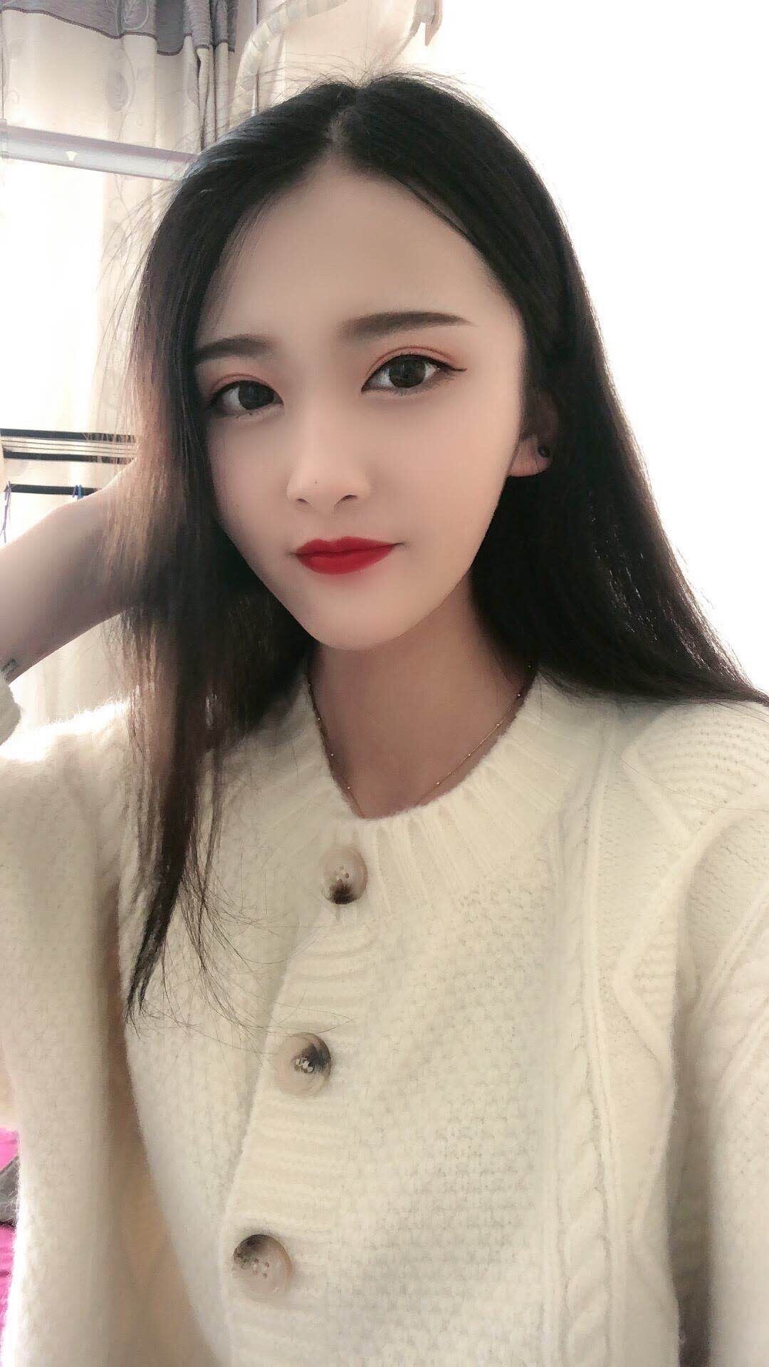 高颜值嫩妹，逼紧汁多，太爽了