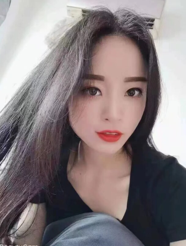 颜值还不错的小姐姐，挺值的