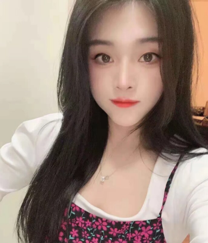 长腿高颜值美女，服务不机车，热情似火