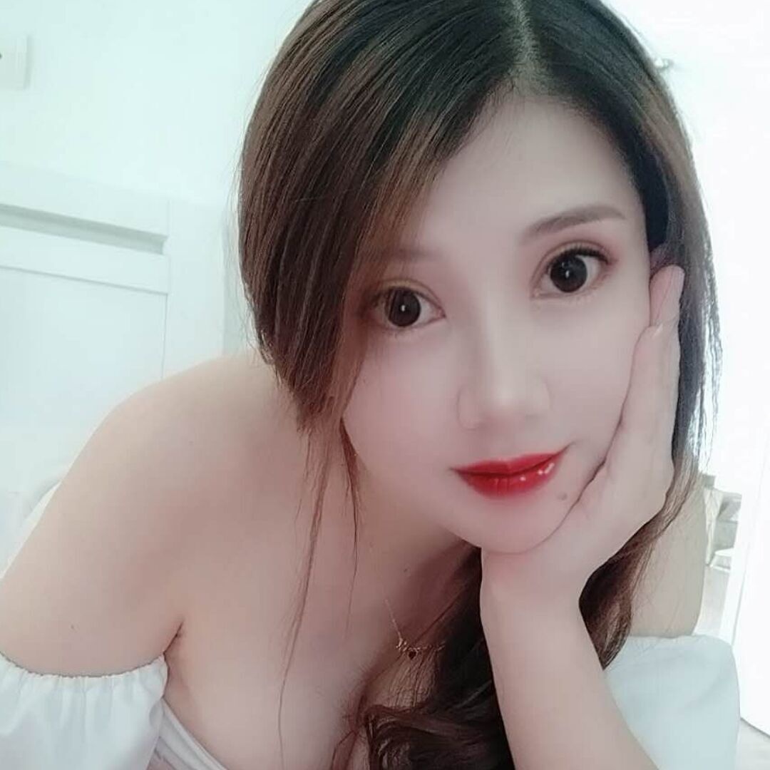 很不错的体验，胸大性感的很