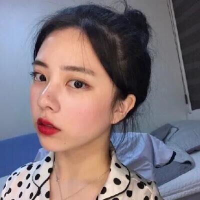 温柔可爱的小萝莉，很紧很细致
