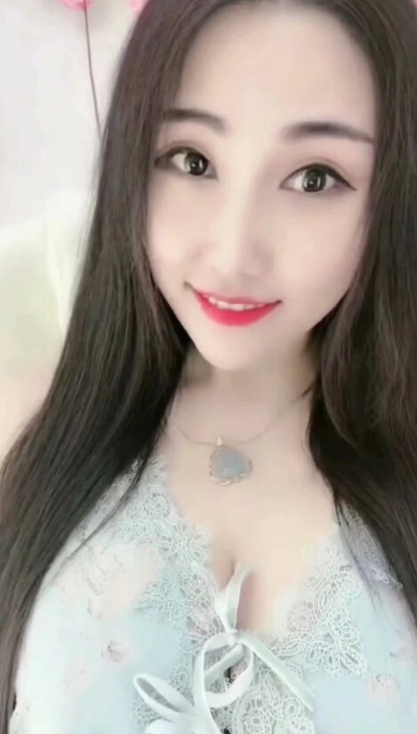 大胸妹子，身材性感，汁多活好