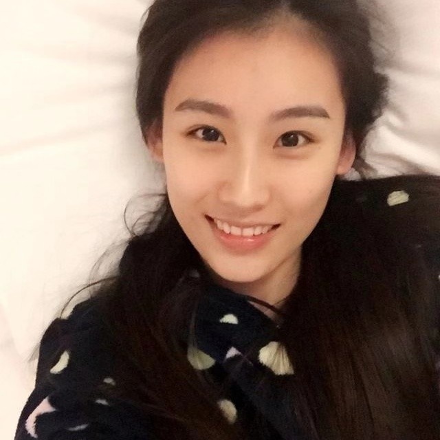 服务很不错的小姐姐，深喉尤其舒服