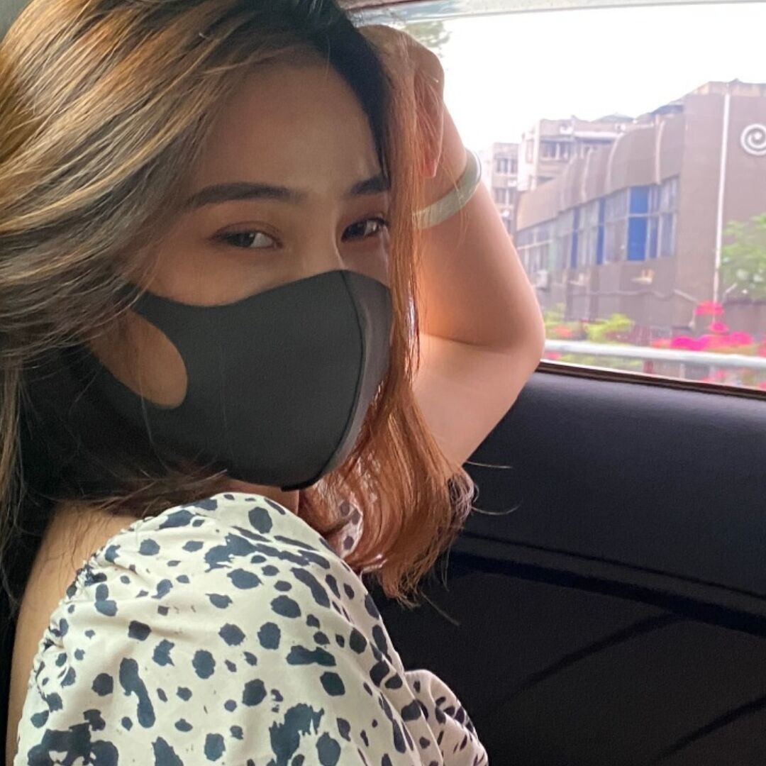 服务挺好，不催，长的也不错，体验很舒服