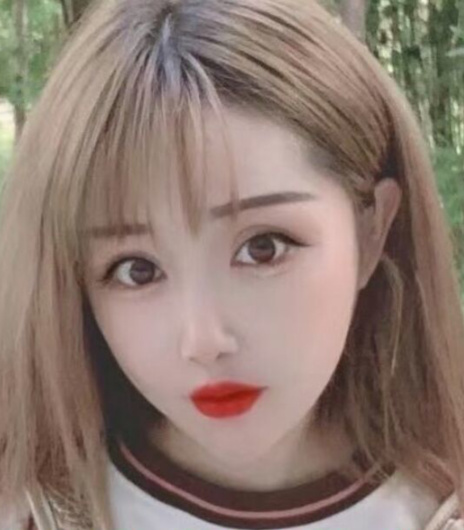 身材颜值都不错的妹子，值得一炮