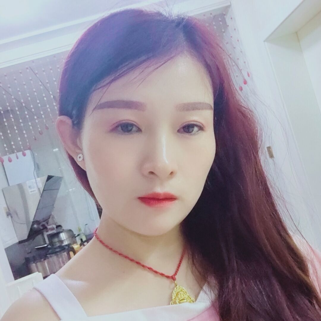 身材长相都还不错的少妇，泻火很划算