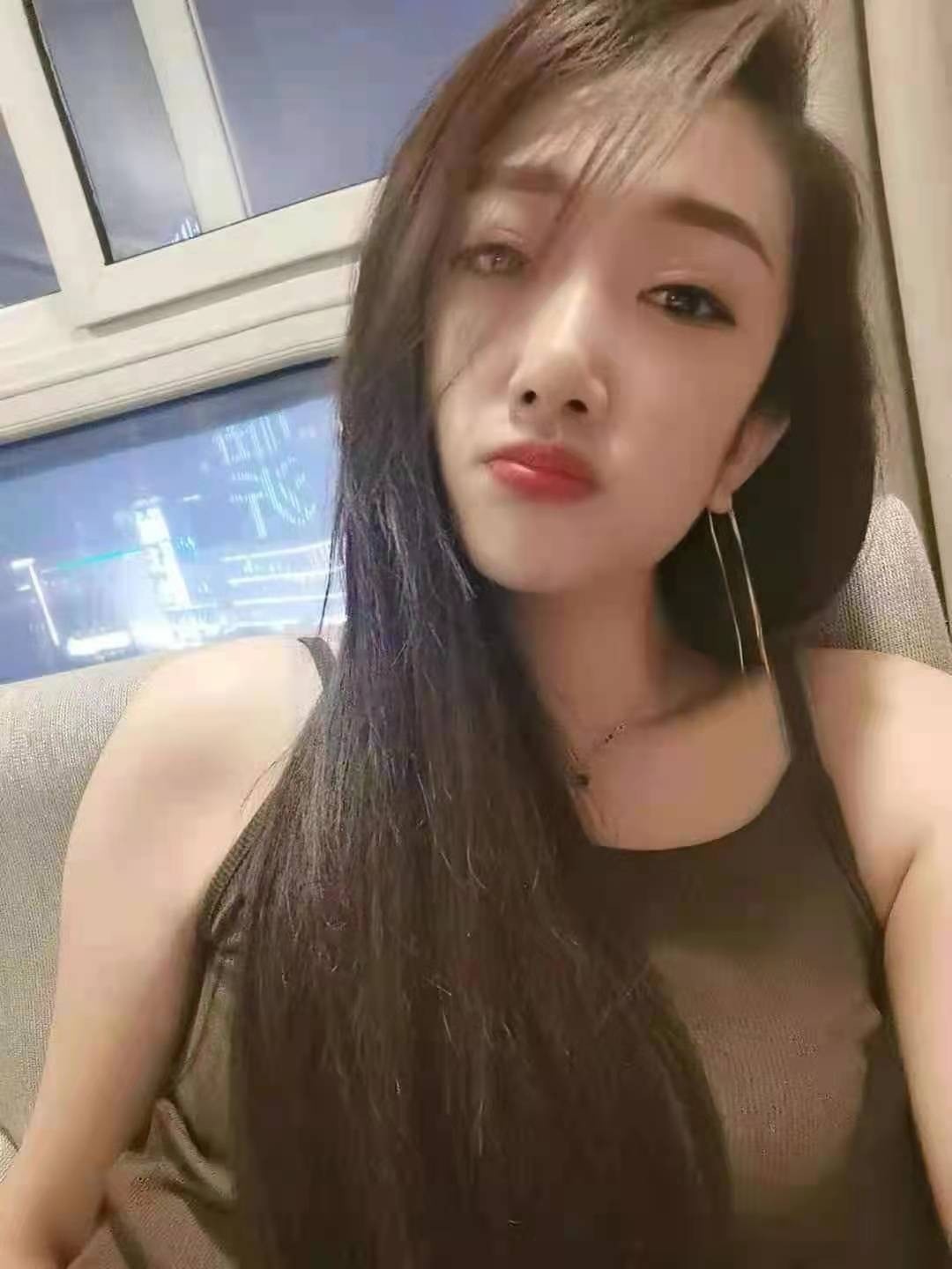 小姐姐身材好，胸大人美，活也舒服