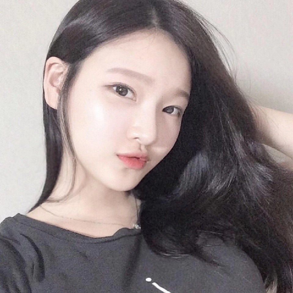 高颜值美女玩起来就是舒服