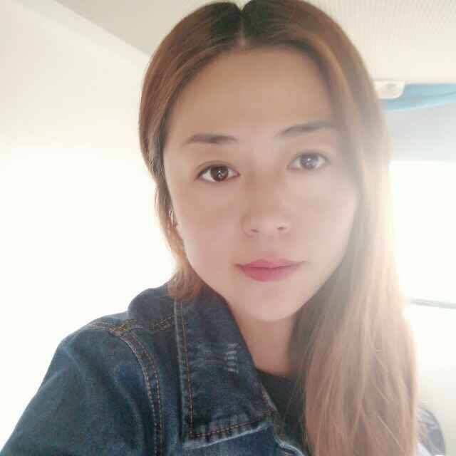 丰满听话的少妇，很开放还挺骚