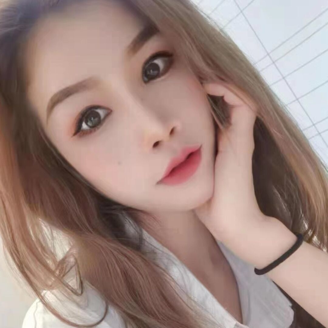 服务非常刺激的湿吻小美女