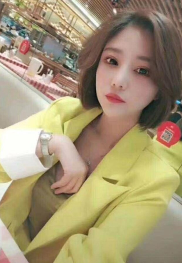 出差叫的兼职小妞，口活还不错