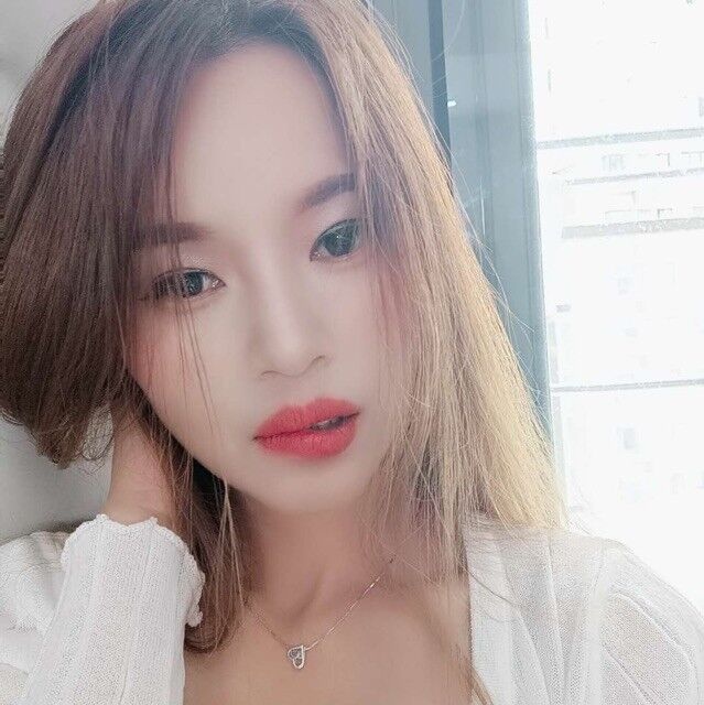 大战骚气小美女，体验非常舒服