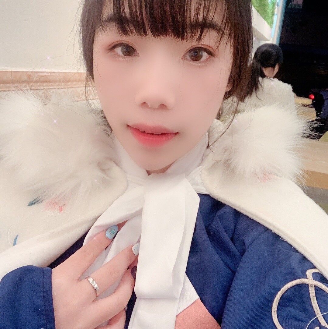 身材不错的大胸兼职，下面超会夹人