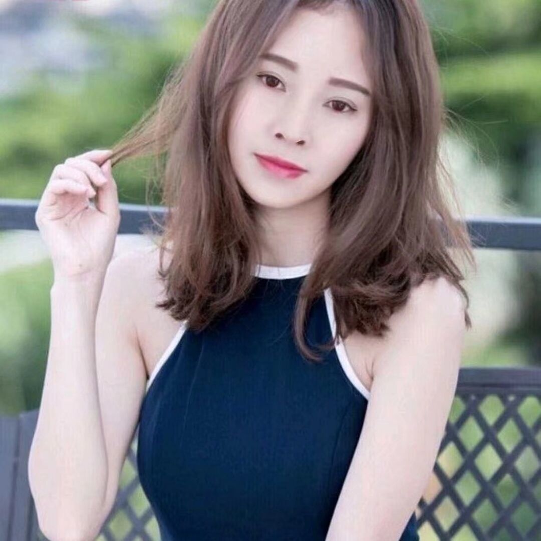 骚浪轻熟女，夹得很舒服