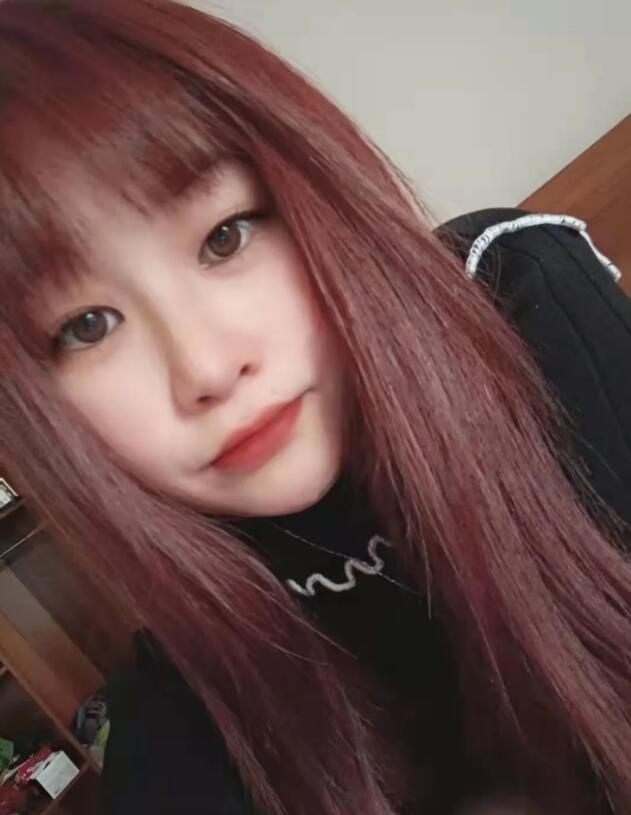 奶子很大，揉起来很舒服，人也很温柔