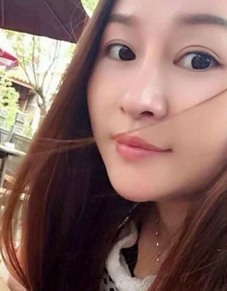 值得二刷的紧逼妹子，干起来很爽