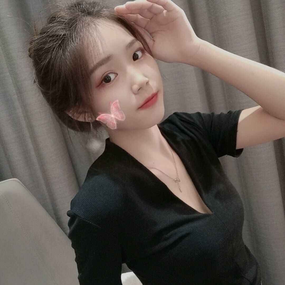 妹子挺年轻，身材也好，主要是嫩，紧