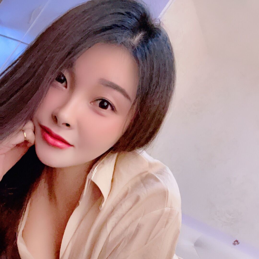 妹子服务态度不错，过程不催有耐心