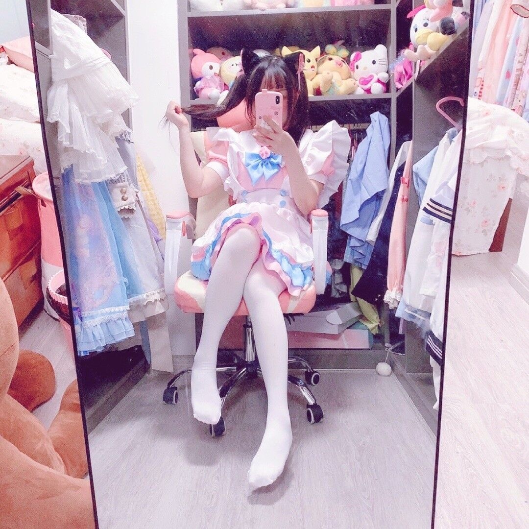妹子温柔可爱，服务也好，下面是真的紧