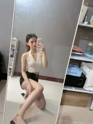 体验舞蹈老师，活好，皮肤白嫩紧致