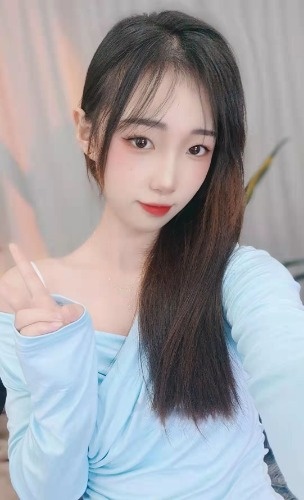 娇小可爱的粉嫩妹子，配合度高