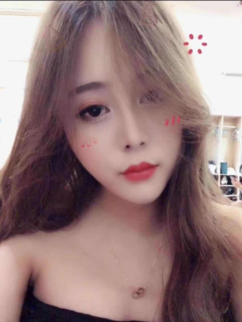 验证朋友分享的小妹妹，口活真是太舒服了