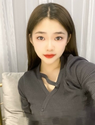 温柔漂亮的嫩妹，鲍鱼粉嫩小穴紧，身材一流超性感
