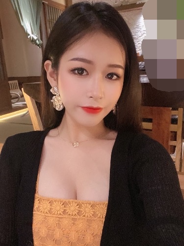 高颜值嫩妹人美声甜，舒服的很