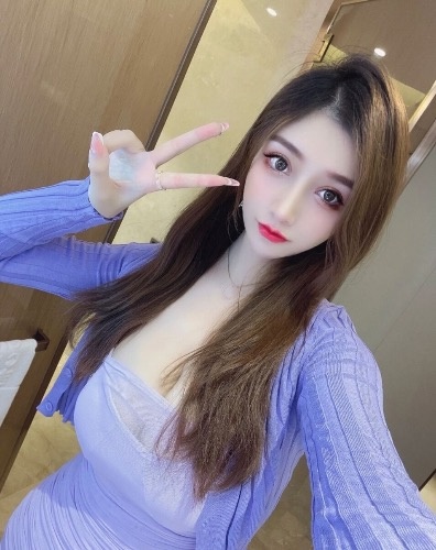 性感的温柔妹子，粉嫩小穴紧