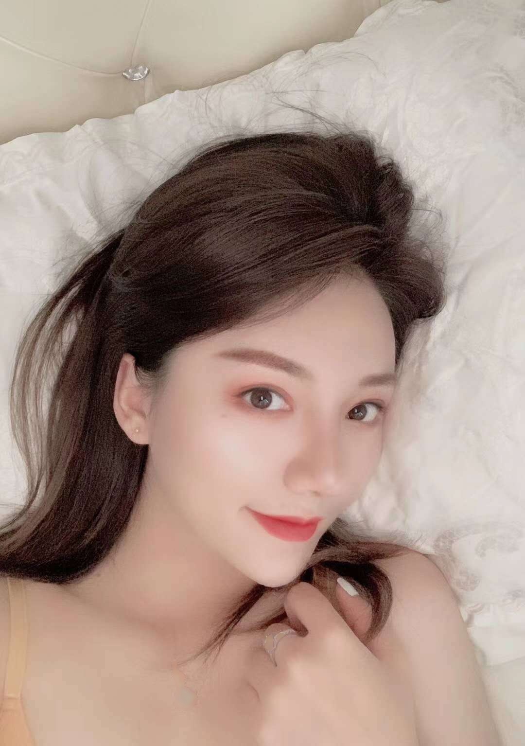 高颜值气质美女，真是销魂的很