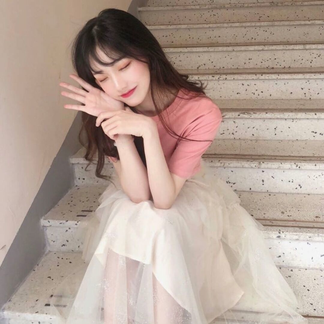 服务非常棒的小极品，挺年轻的，很骚