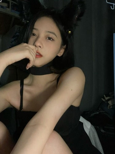小店区嫩乳翘臀辣妹，会撒娇会放电，敏感体质