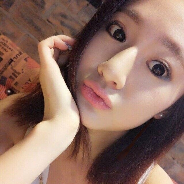小姐姐年轻，还是粉嫩粉嫩的,相当舒服