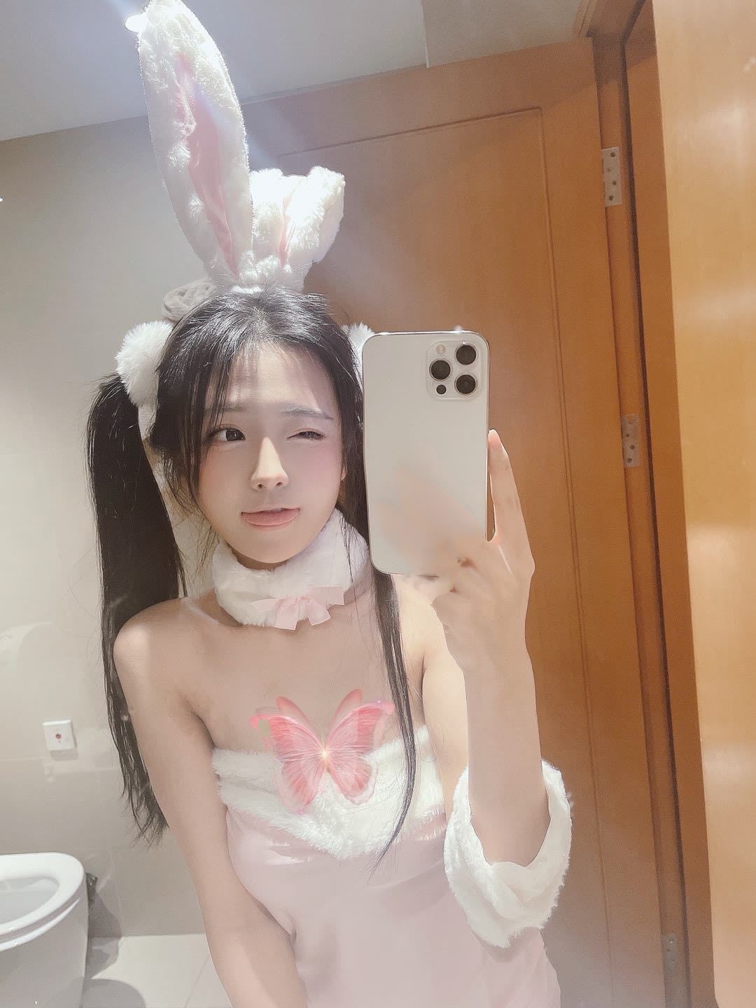 越艹越骚的浪妹子，真是太尽兴了