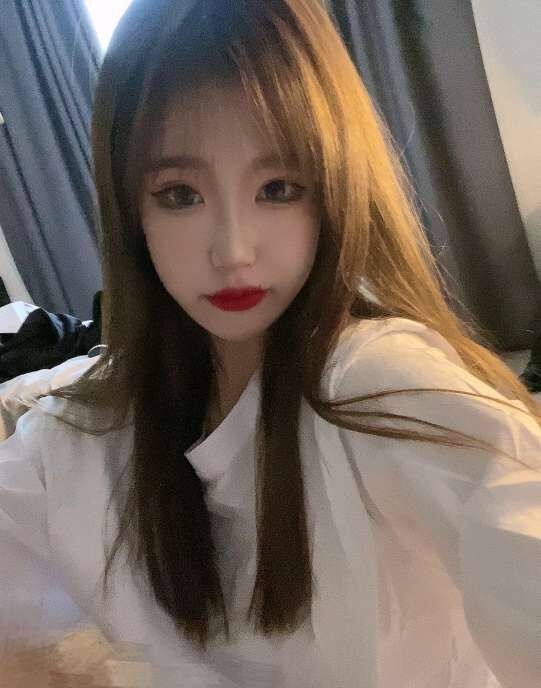 温柔性感的甜美小妹，体验爽翻天