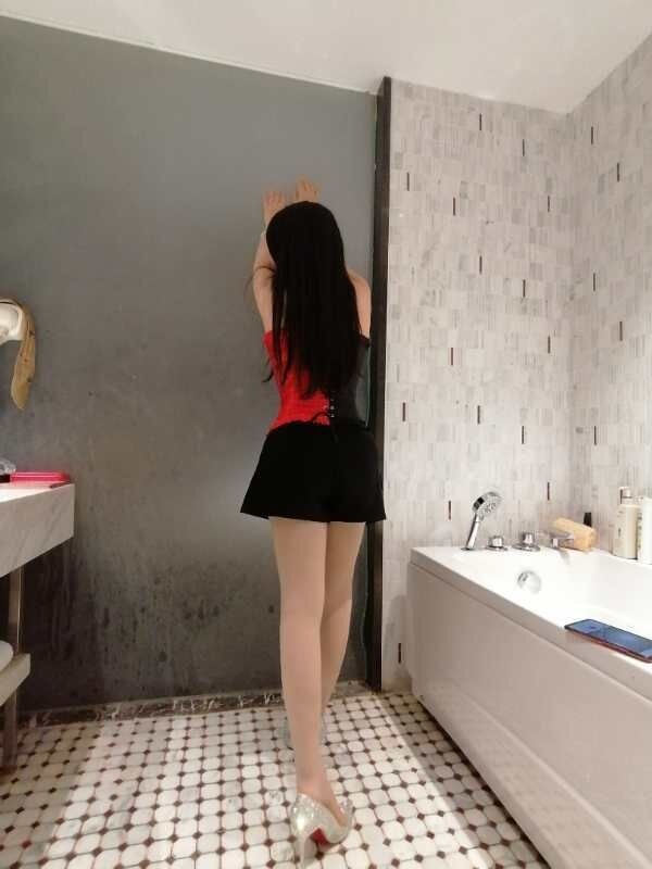 妹子服务态度很敬业