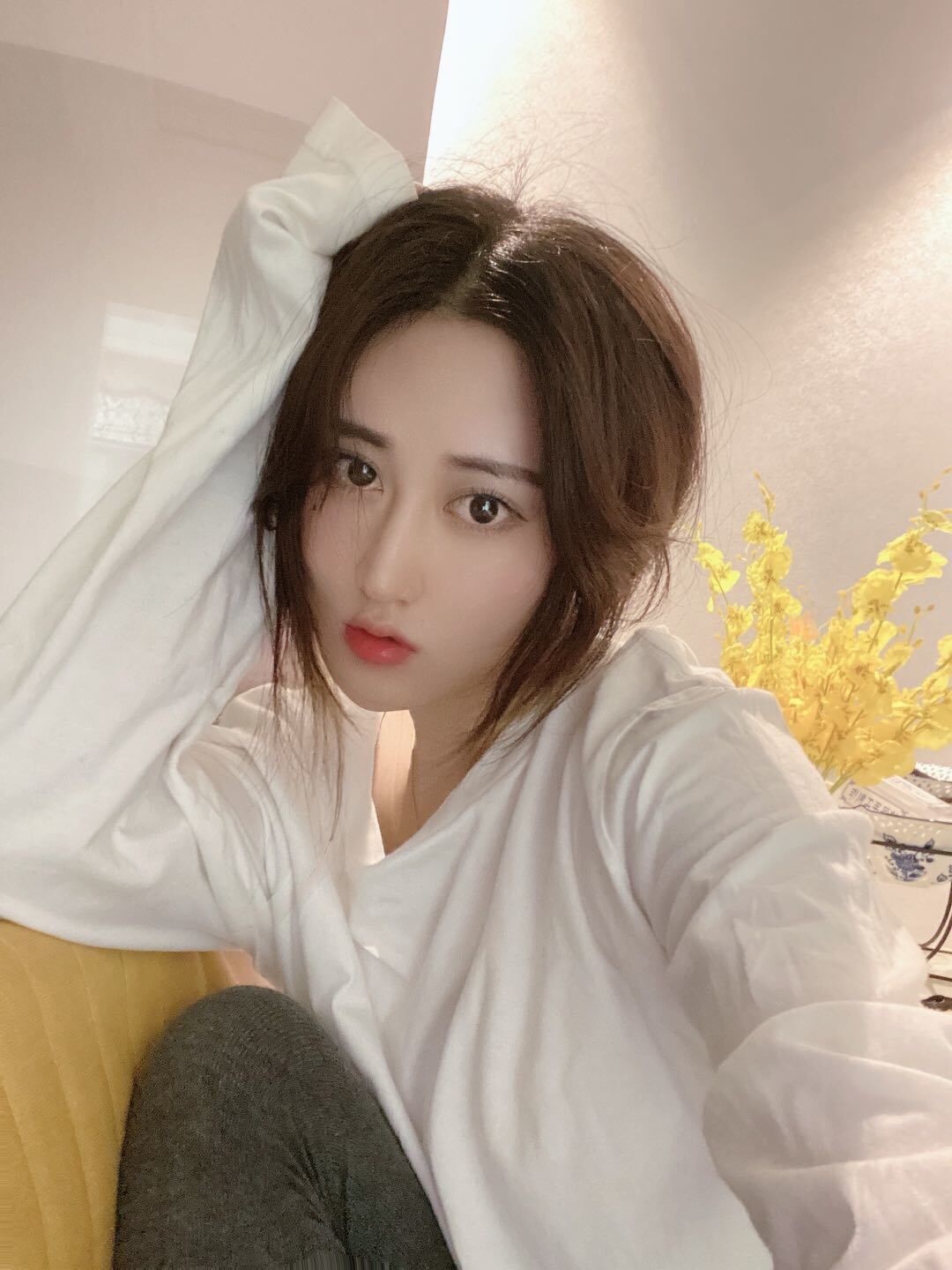 服务型妹子，颜值很棒